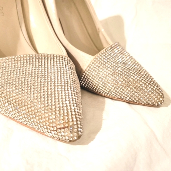2/$18 Aldo Gray Silver Embellished Rhinestone Sparkle Pump Heels Pointy Toe - Picture 3 of 7